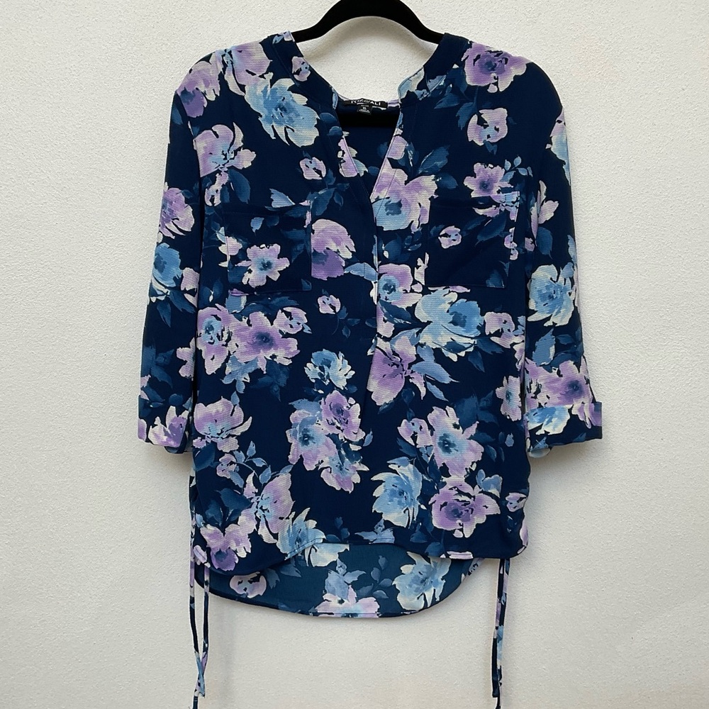 Roz & Ali Blue, Purple Floral Print Side Cinch Blouse Size XL Spring Tab Sleeves